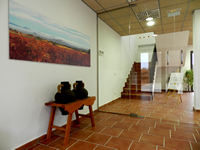 Acceso-sala-reuniones-hotel-finca-arandinos-rioja