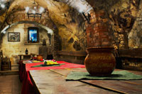 Cueva-sala-cata-vinos-bodega-historica-aranda-duero